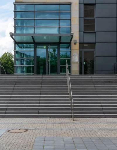 PHILIPP NÜTHEN BAU UND DENKMAL - Projekt Essen Staatsanwaltschaft Treppe